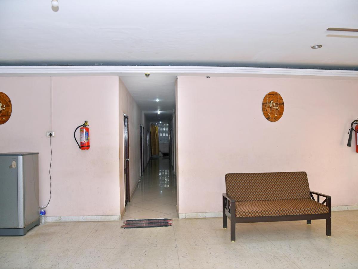 Hotel Aditya ポンディシェリ エクステリア 写真
