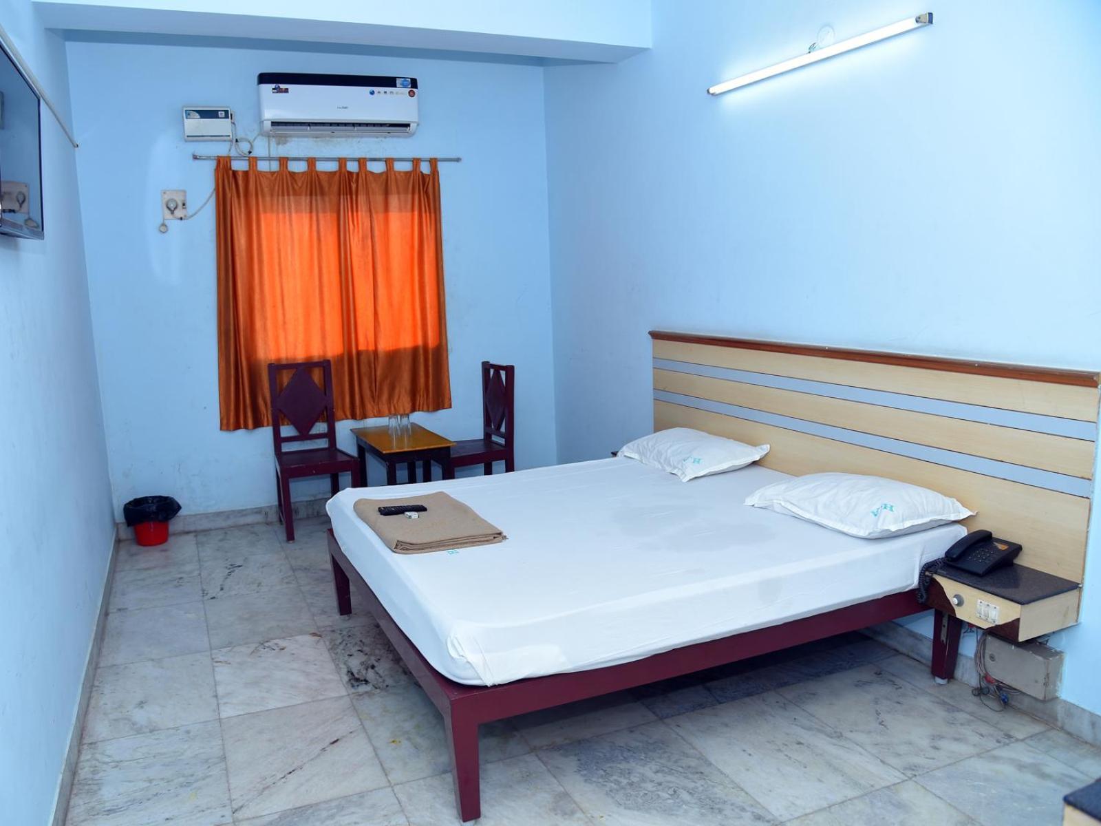 Hotel Aditya ポンディシェリ エクステリア 写真