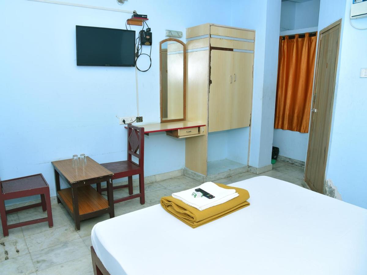 Hotel Aditya ポンディシェリ エクステリア 写真